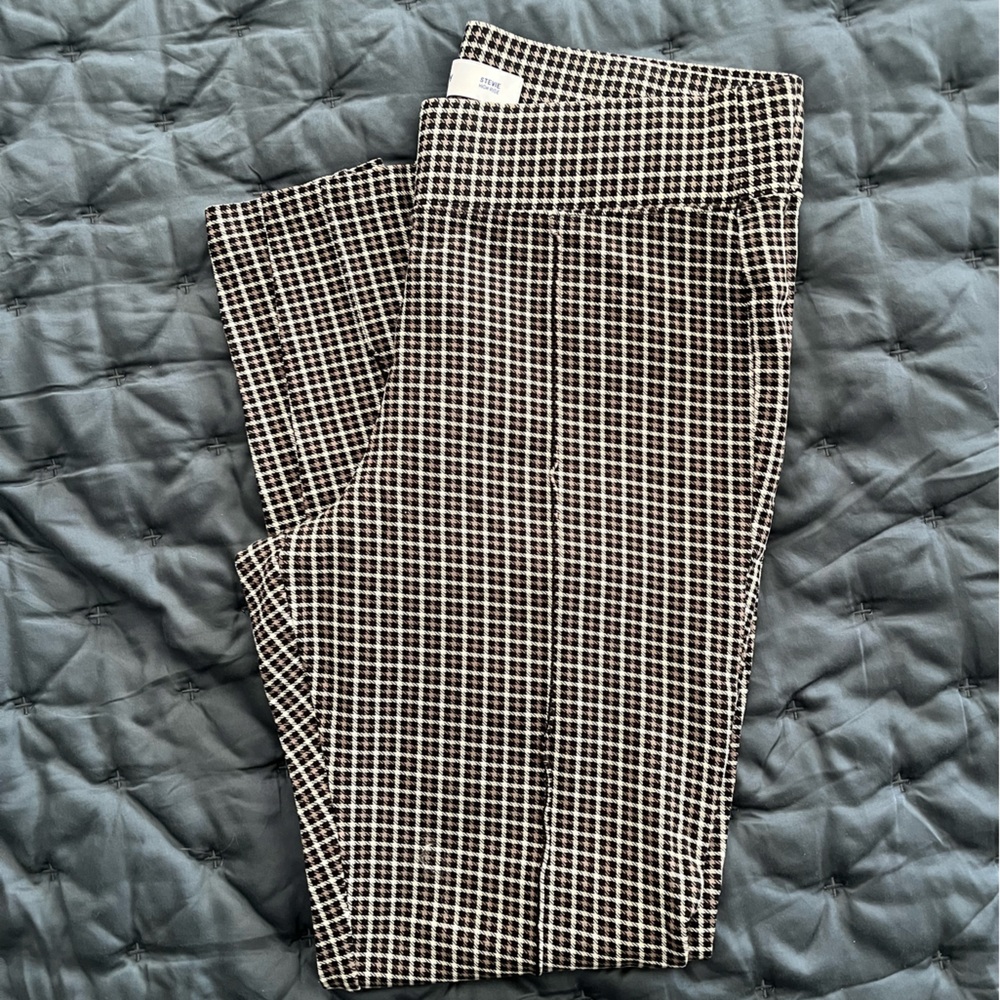 Old Navy women’s Stevie Black, cream and tan Grid Pants
